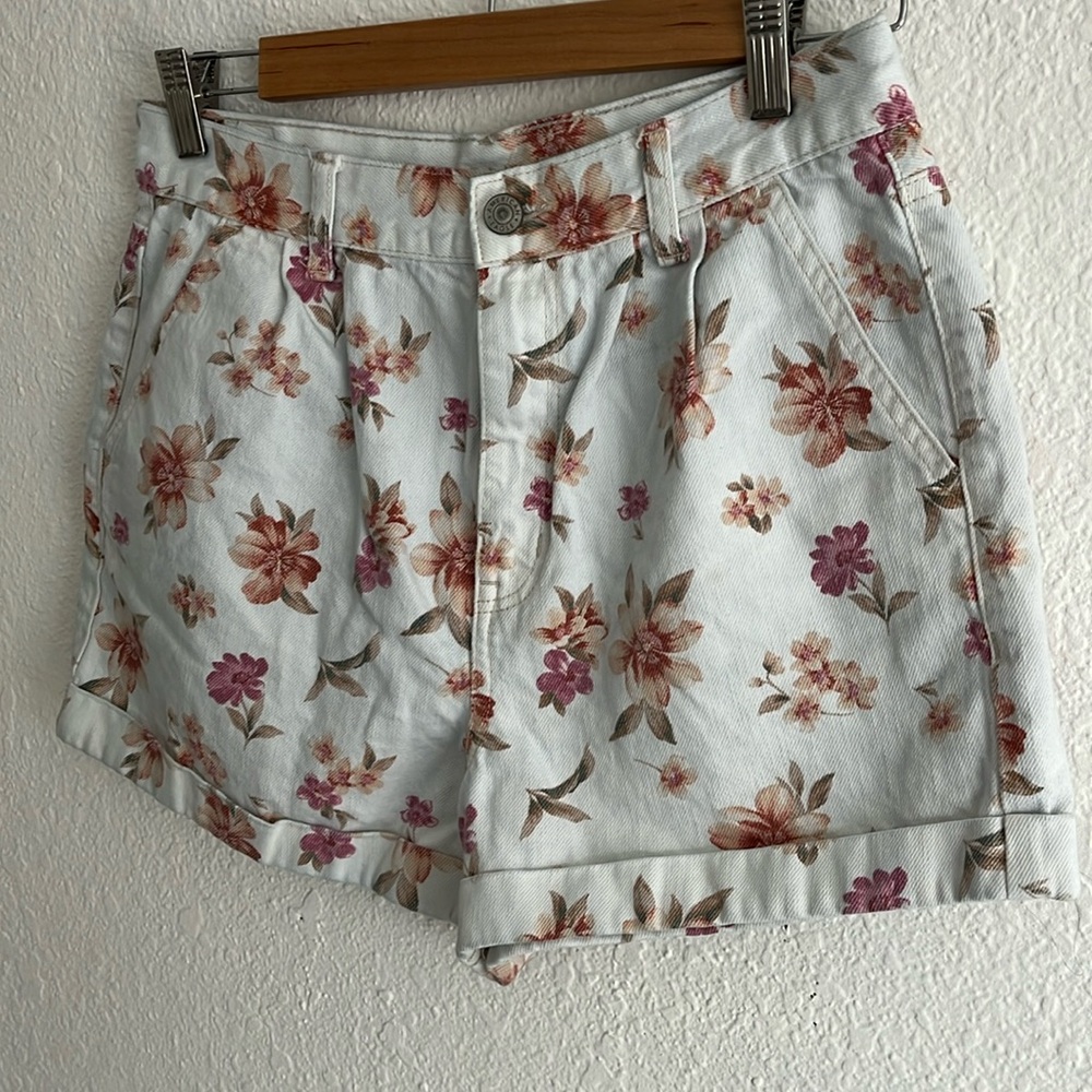 American Eagle floral denim shorts